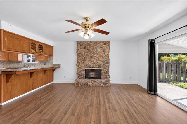 6762 Langrell Way, Sacramento, CA 95831