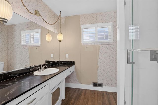 6762 Langrell Way, Sacramento, CA 95831