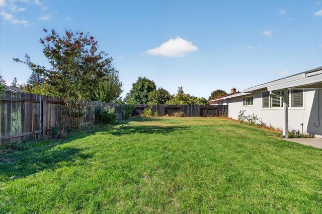 6762 Langrell Way, Sacramento, CA 95831