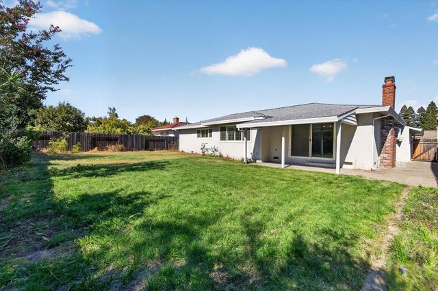 6762 Langrell Way, Sacramento, CA 95831