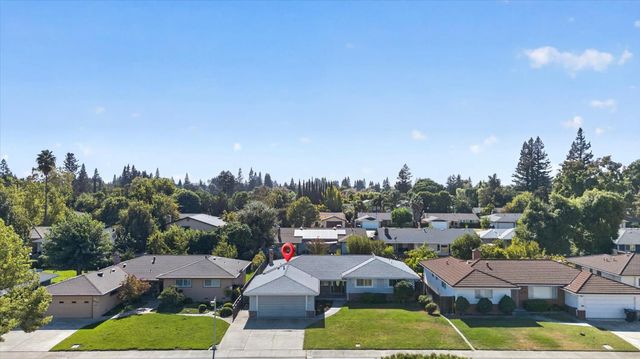 6762 Langrell Way, Sacramento, CA 95831
