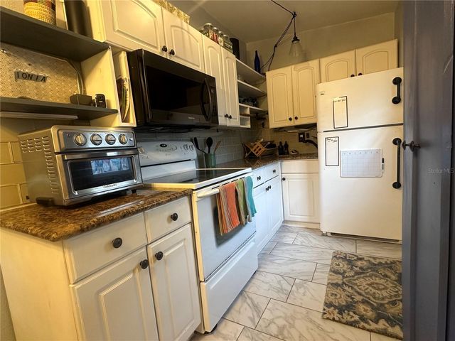 21050 IONIA AVENUE, Port Charlotte, FL 33952
