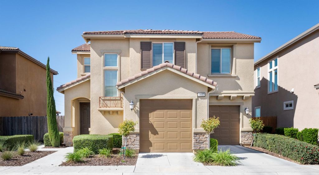 Image 1 of property listing at 7093 N Astoria Drive, Fresno, CA 93722