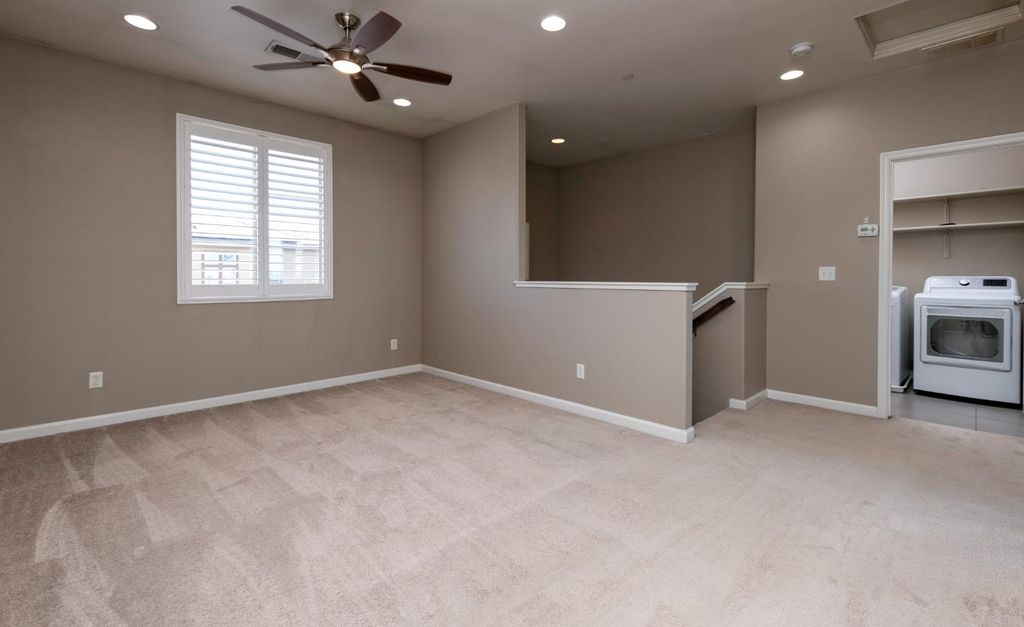 Image 11 of property listing at 7093 N Astoria Drive, Fresno, CA 93722