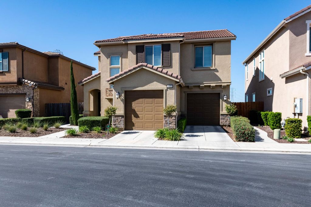 Image 28 of property listing at 7093 N Astoria Drive, Fresno, CA 93722