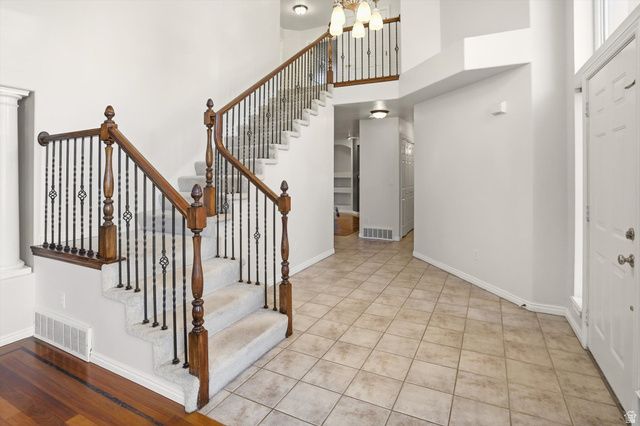 624 E ROCKY KNOLL LN, Draper, UT 84020