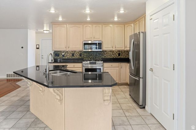 624 E ROCKY KNOLL LN, Draper, UT 84020