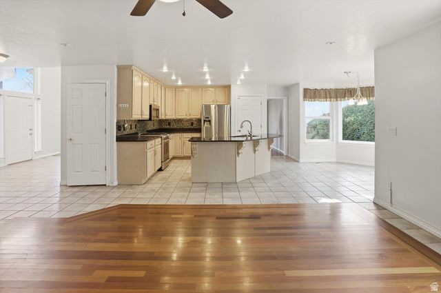 624 E ROCKY KNOLL LN, Draper, UT 84020