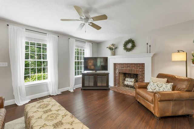 2 Hampshire Hills Drive, Bow, NH 03304