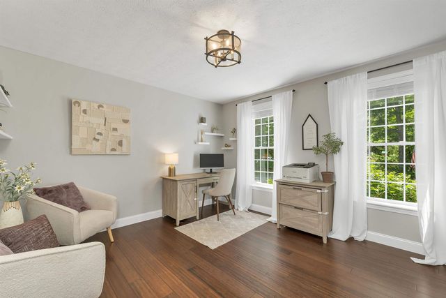2 Hampshire Hills Drive, Bow, NH 03304