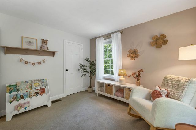 2 Hampshire Hills Drive, Bow, NH 03304