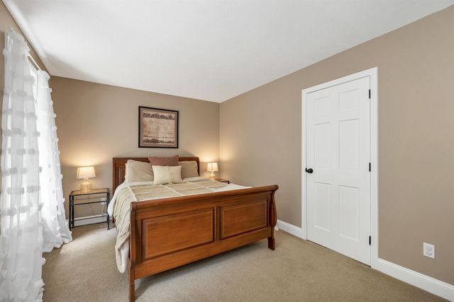 2 Hampshire Hills Drive, Bow, NH 03304