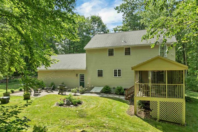 2 Hampshire Hills Drive, Bow, NH 03304
