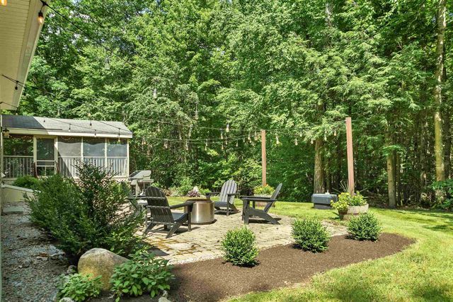 2 Hampshire Hills Drive, Bow, NH 03304