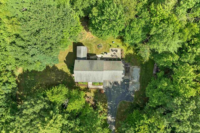 2 Hampshire Hills Drive, Bow, NH 03304