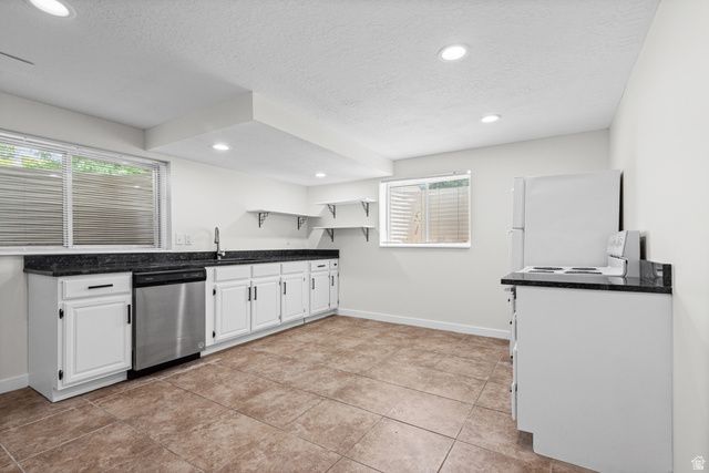 341 E HEATHER RIDGE CIR, Sandy, UT 84070