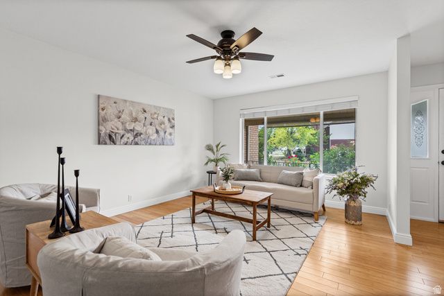 341 E HEATHER RIDGE CIR, Sandy, UT 84070