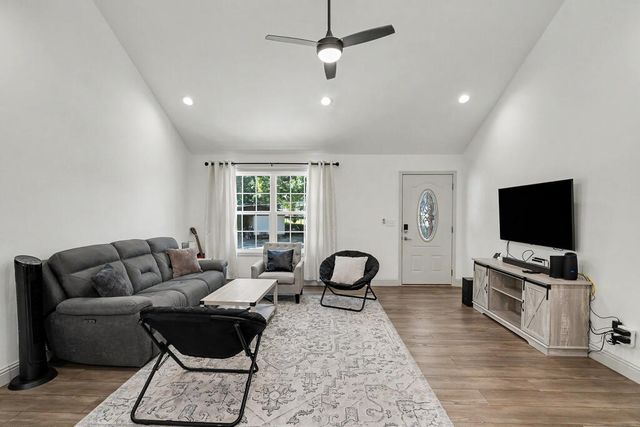 2101 Hummingbird Drive, Dalton, GA 30721