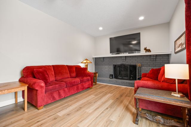 3505 Patricia Drive, Urbandale, IA 50322