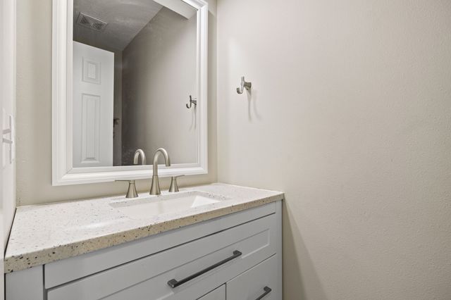 3505 Patricia Drive, Urbandale, IA 50322