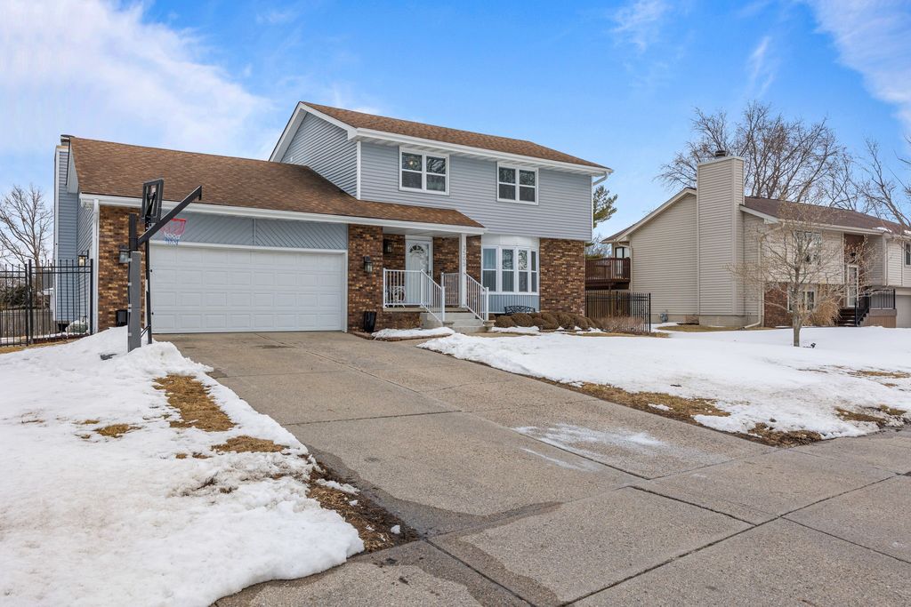 3505 Patricia Drive, Urbandale, IA 50322