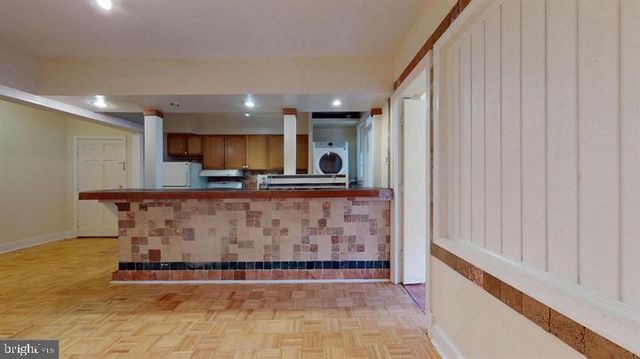 4000 EDMUNDS ST NW, Washington, DC 20007