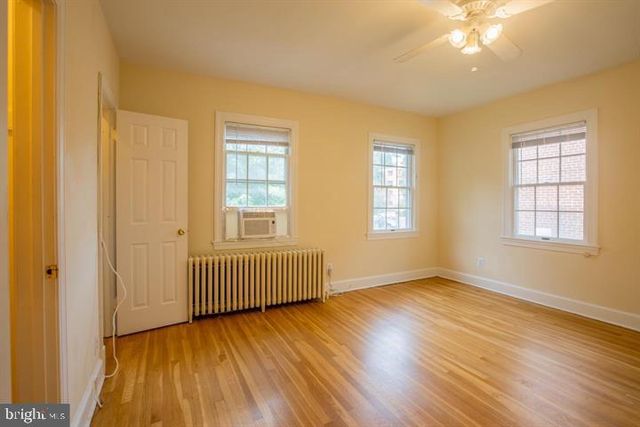 4000 EDMUNDS ST NW, Washington, DC 20007