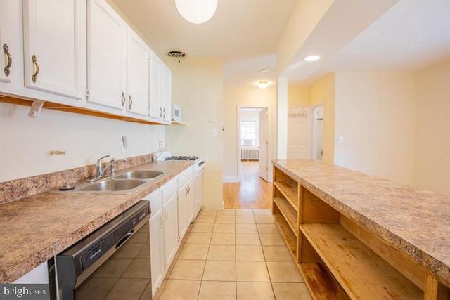 4000 EDMUNDS ST NW, Washington, DC 20007