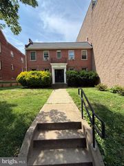 4000 EDMUNDS ST NW, Washington, DC 20007