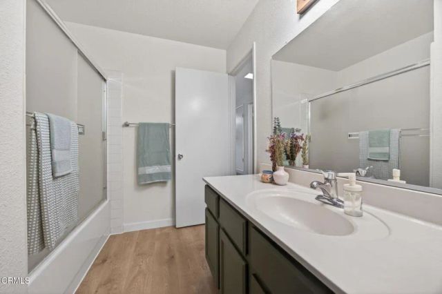 262 W Vineyard Avenue, Oxnard, CA 93036