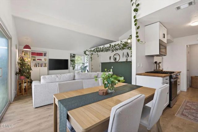 262 W Vineyard Avenue, Oxnard, CA 93036