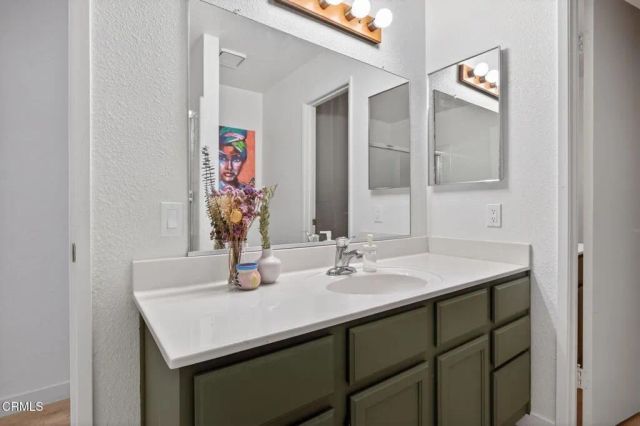 262 W Vineyard Avenue, Oxnard, CA 93036