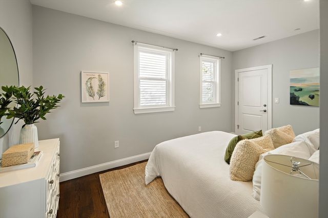 9-11 Boynton Street 2, Boston, MA 02130