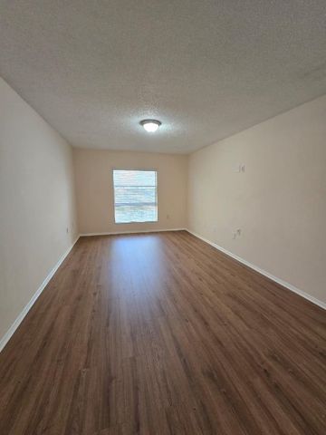 8351 Sands Point Boulevard 306A, Fort Lauderdale, FL 33321