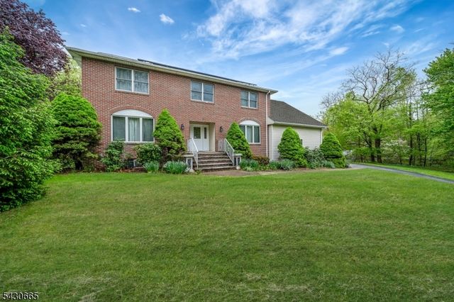 11 Ledgerock Ct, Parsippany-troy Hills Twp., NJ 07950