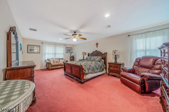 11 Ledgerock Ct, Parsippany-troy Hills Twp., NJ 07950