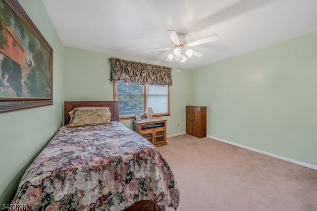 11 Ledgerock Ct, Parsippany-troy Hills Twp., NJ 07950