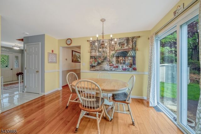 11 Ledgerock Ct, Parsippany-troy Hills Twp., NJ 07950