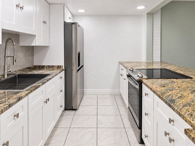 3270 N Pine Island Road 307, Sunrise, FL 33351