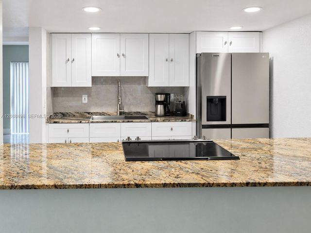 3270 N Pine Island Road 307, Sunrise, FL 33351