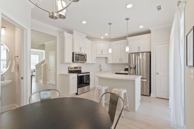 160 Burkitt Commons Ave, Nolensville, TN 37135