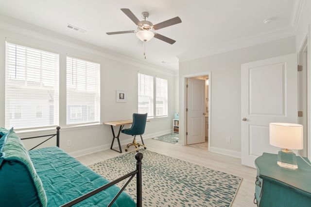 160 Burkitt Commons Ave, Nolensville, TN 37135