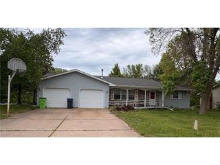631 Parkview Drive, New Richmond, WI 54017
