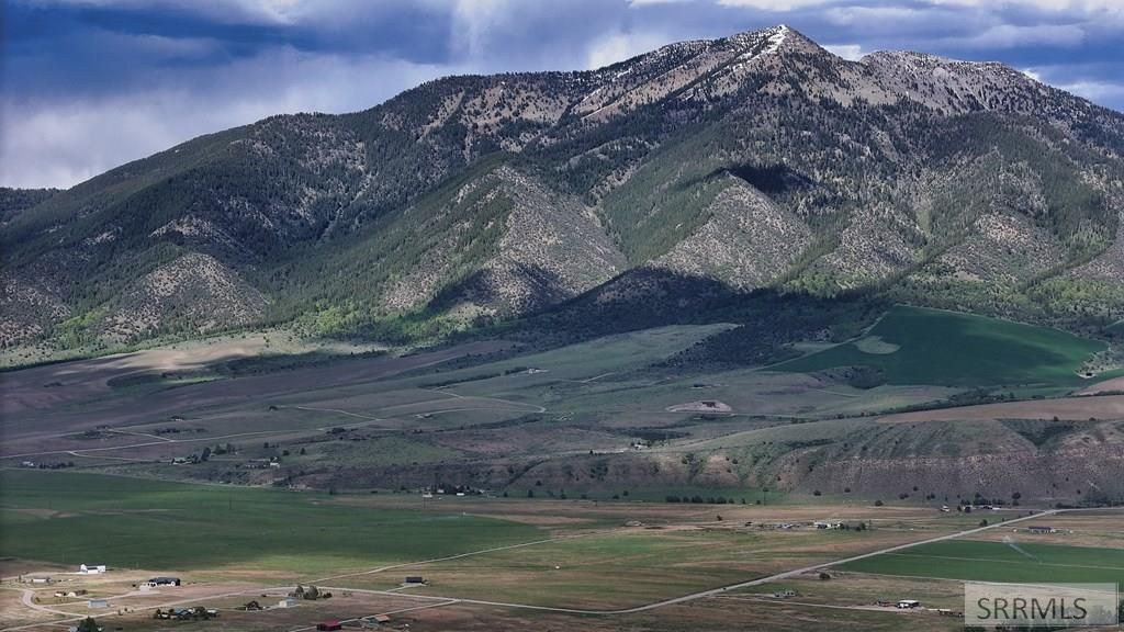 Image 14 of property listing at 10 Acres Old Irwin Road, Irwin, ID 83428