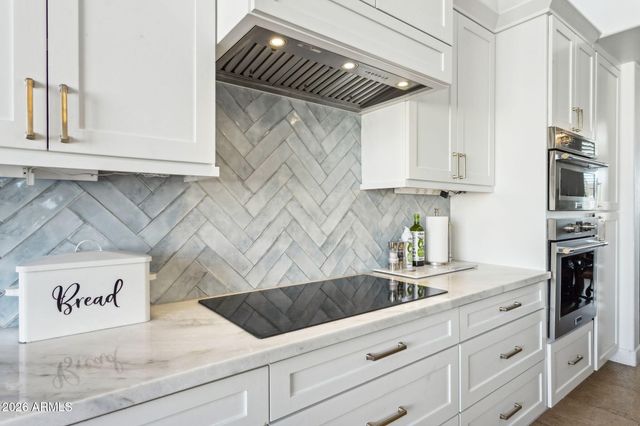 2711 W HALEY Drive, Anthem, AZ 85086