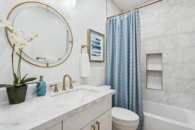 2711 W HALEY Drive, Anthem, AZ 85086