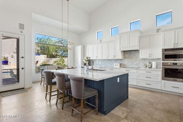 2711 W HALEY Drive, Anthem, AZ 85086