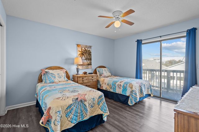 1308 Carolina Beach Avenue N Apt 2c, Carolina Beach, NC 28428