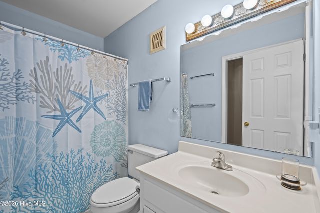 1308 Carolina Beach Avenue N Apt 2c, Carolina Beach, NC 28428