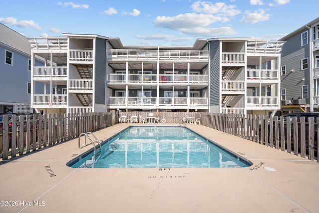 1308 Carolina Beach Avenue N Apt 2c, Carolina Beach, NC 28428